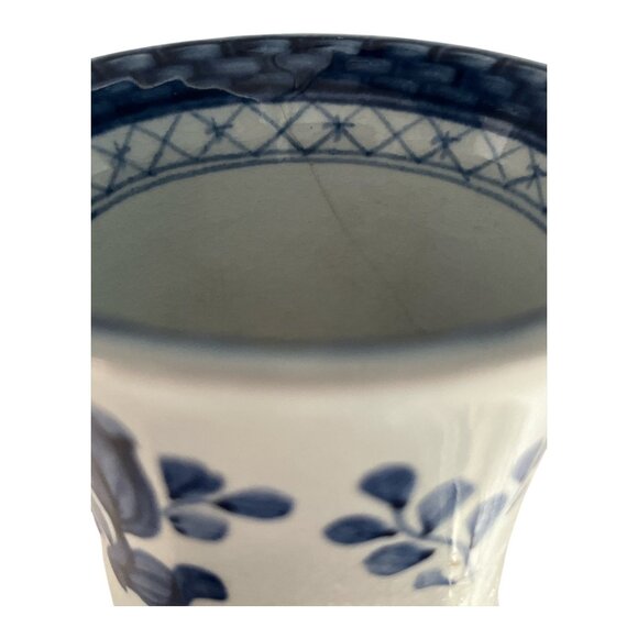 Vintage Danish Blue & White Hand-Painted Faience Mini Vase / Toothpick Holder 19 - Picture 5 of 6